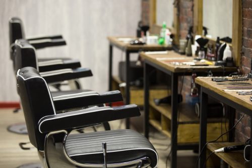 Créer un plan marketing pour accélérer le développement d'un salon de coiffure