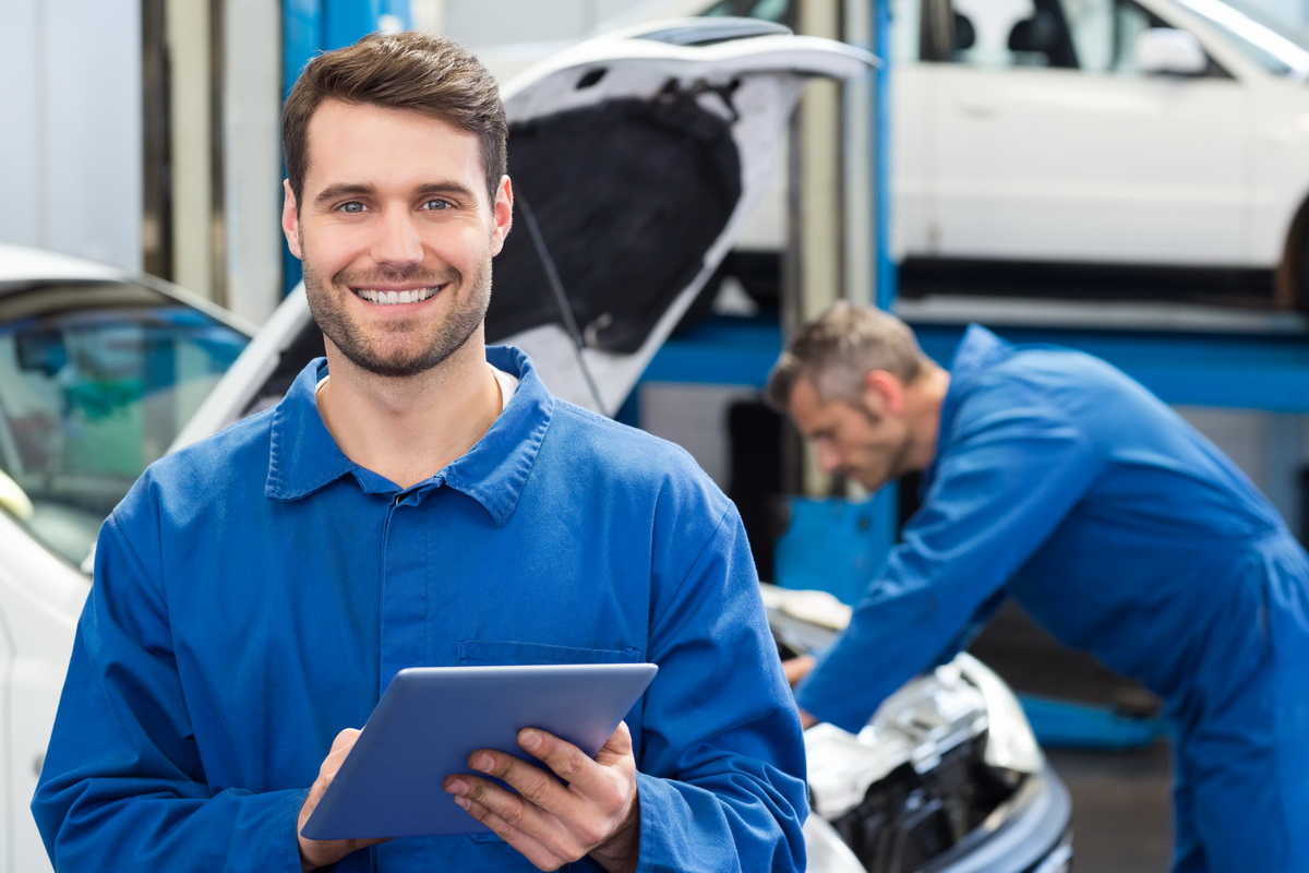 Les missions d'un réceptionnaire atelier dans une concession auto